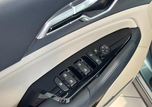 Kia Sportage cena 178500 przebieg: 5, rok produkcji 2024 z Gdynia małe 172